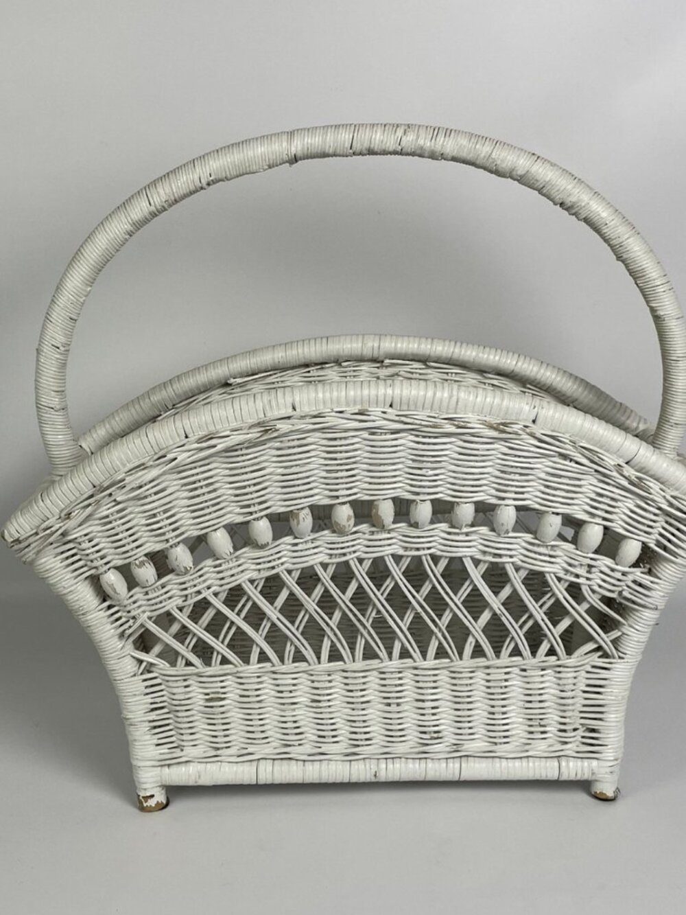 Vintage White Wicker Magazine Rack Holder Woven Basket Boho Shabby Chic 19x19x9"